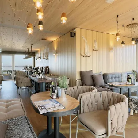 別荘 Awesome In Lembruch-duemmer With Sauna